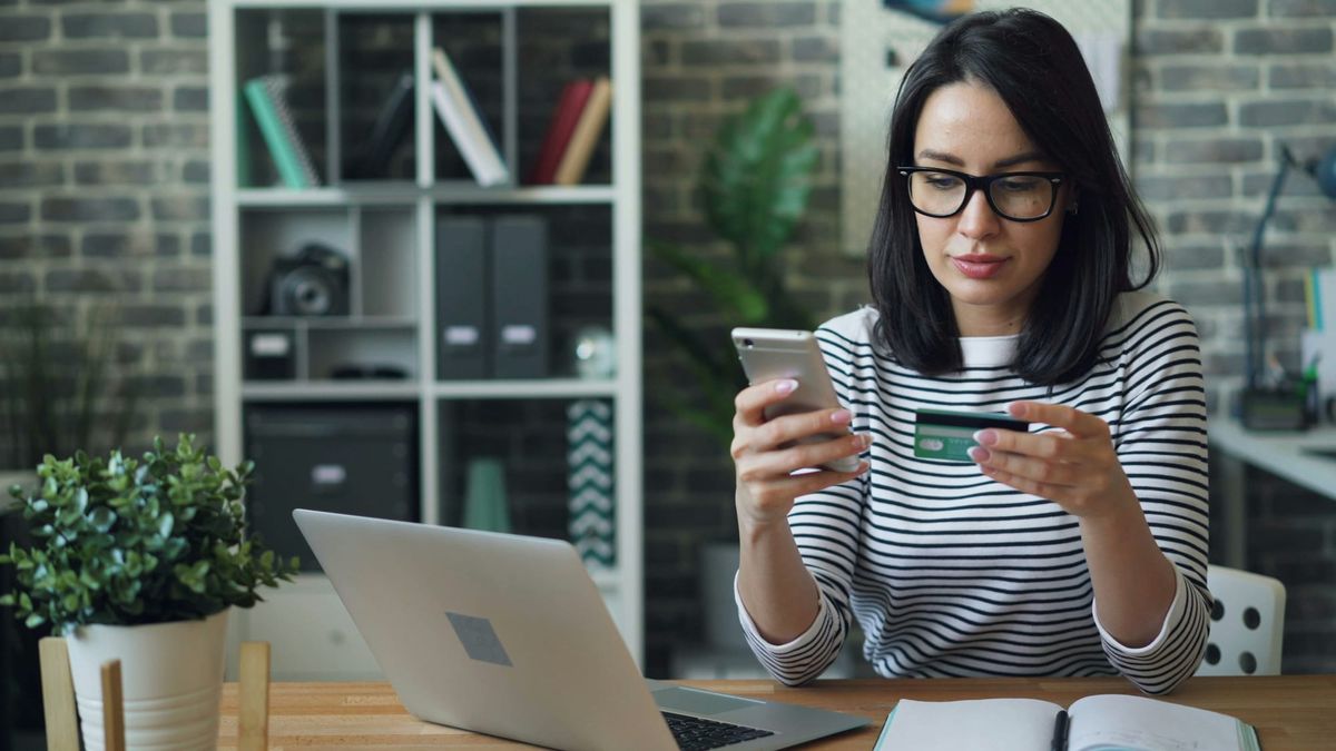 how to pay personal loan EMI through credit card