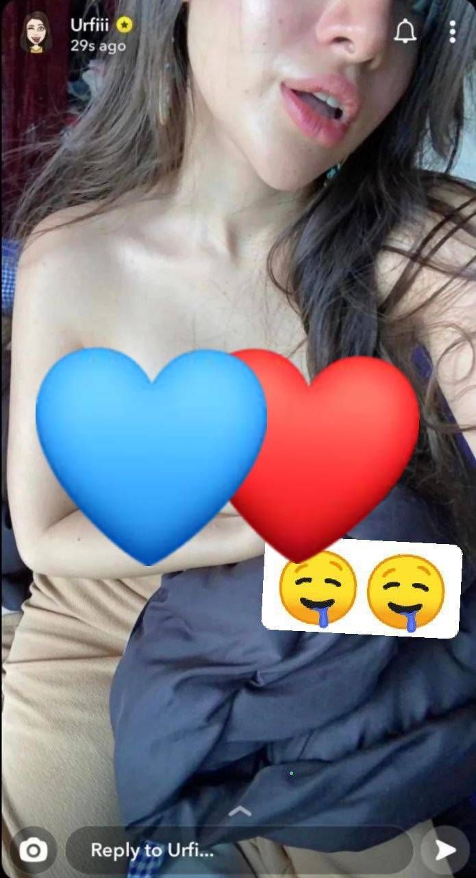 Urfi Javed nude leak