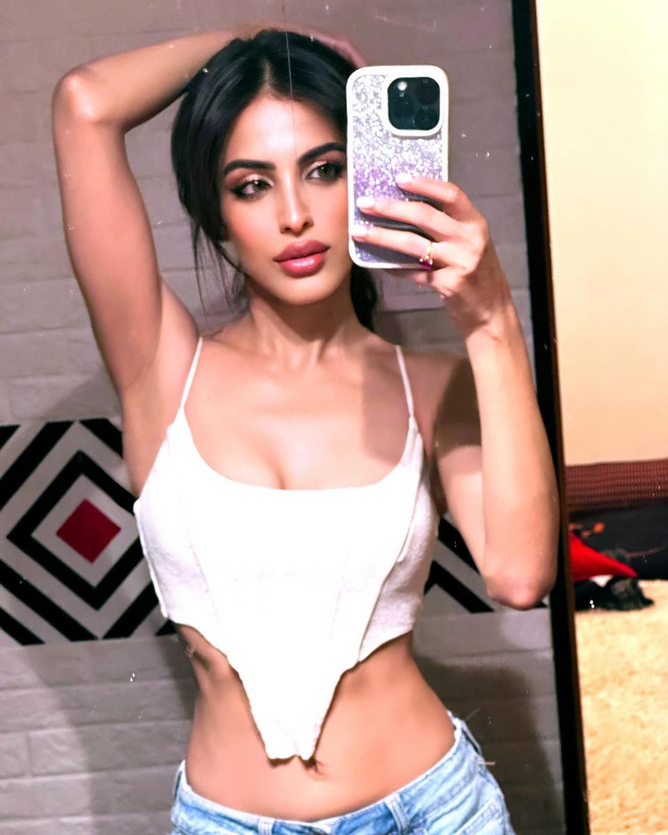 Priya Banerjee selfies in white