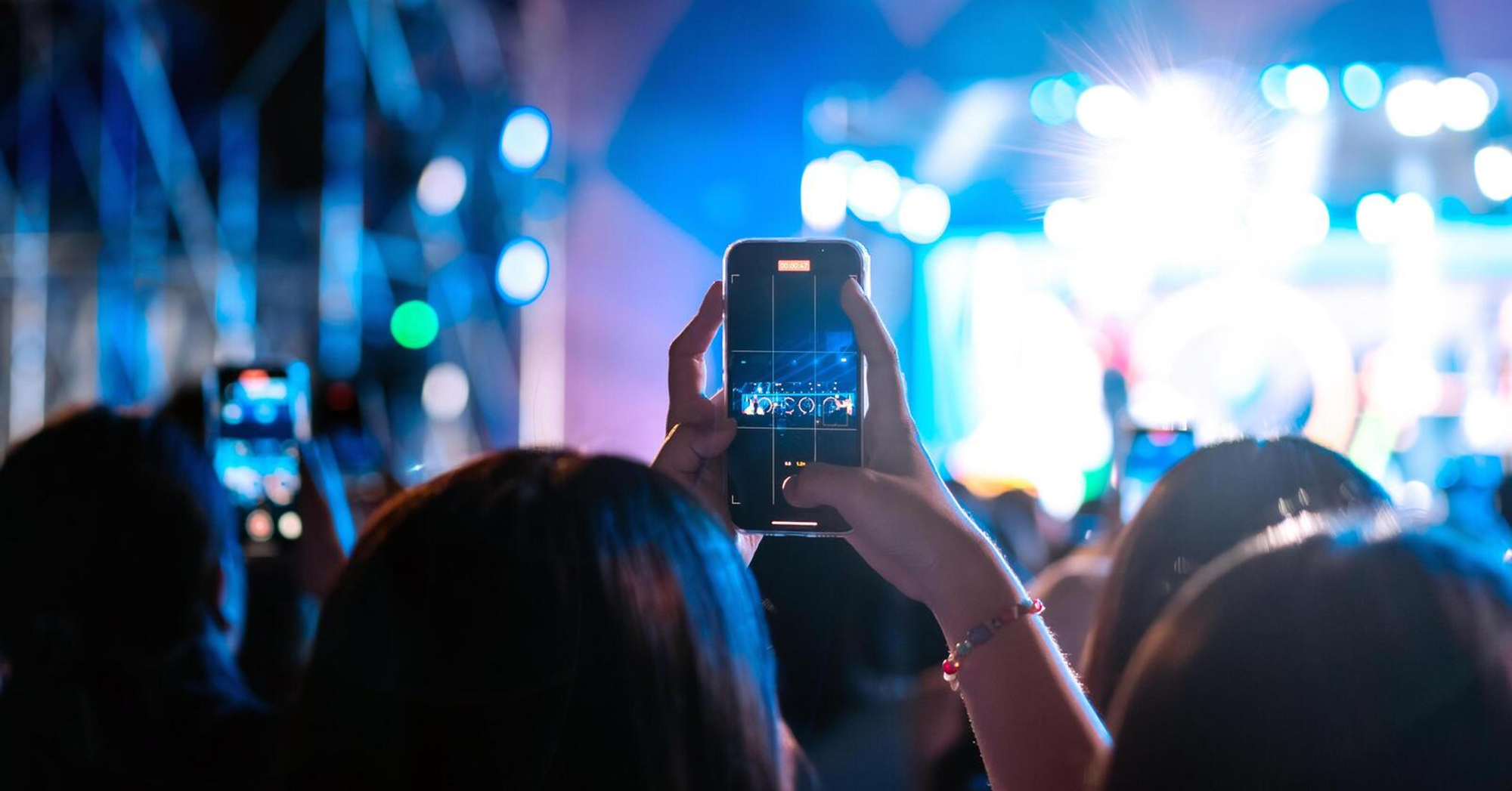 How to Make Your Phone Battery Last All Day at Festivals