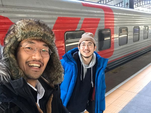 [The Trail] Ten Hours at the Border, and What a Single Can of Beer Taught Me (3/3)