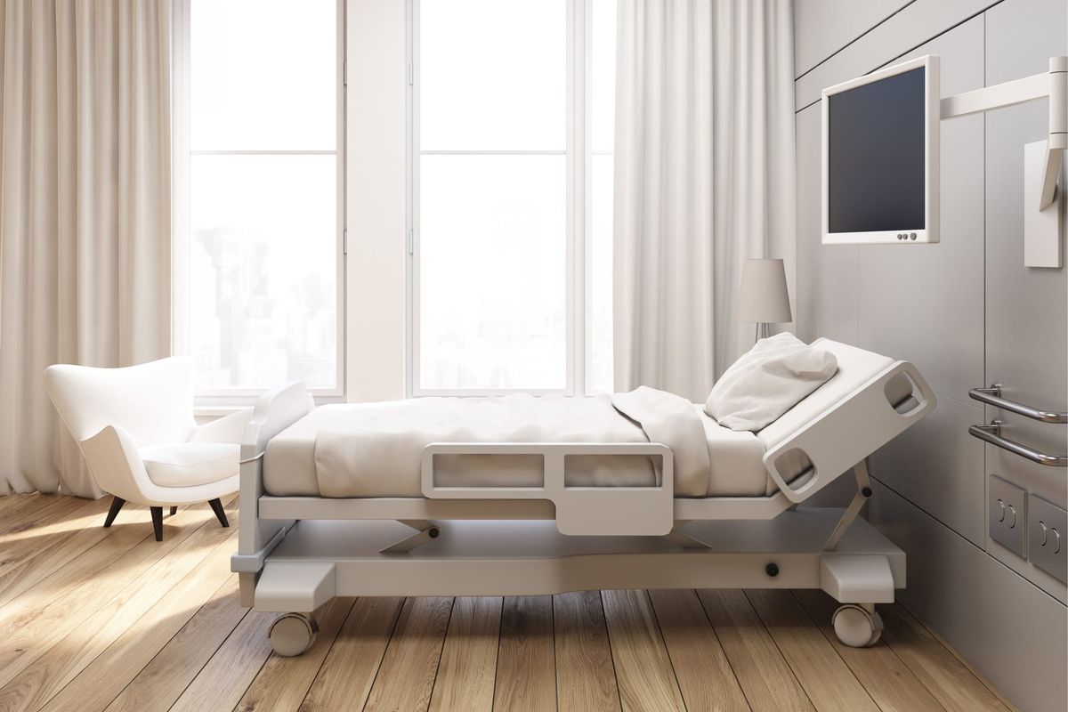 COVID hospitalisations & variants
