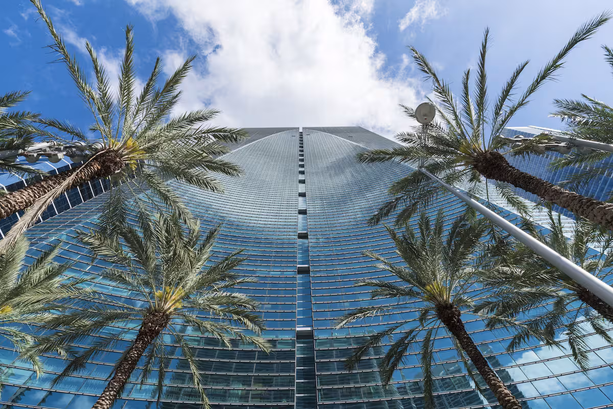 Hotel AKA Brickell exterior view in Brickell Miami, luxury extended stay hotel