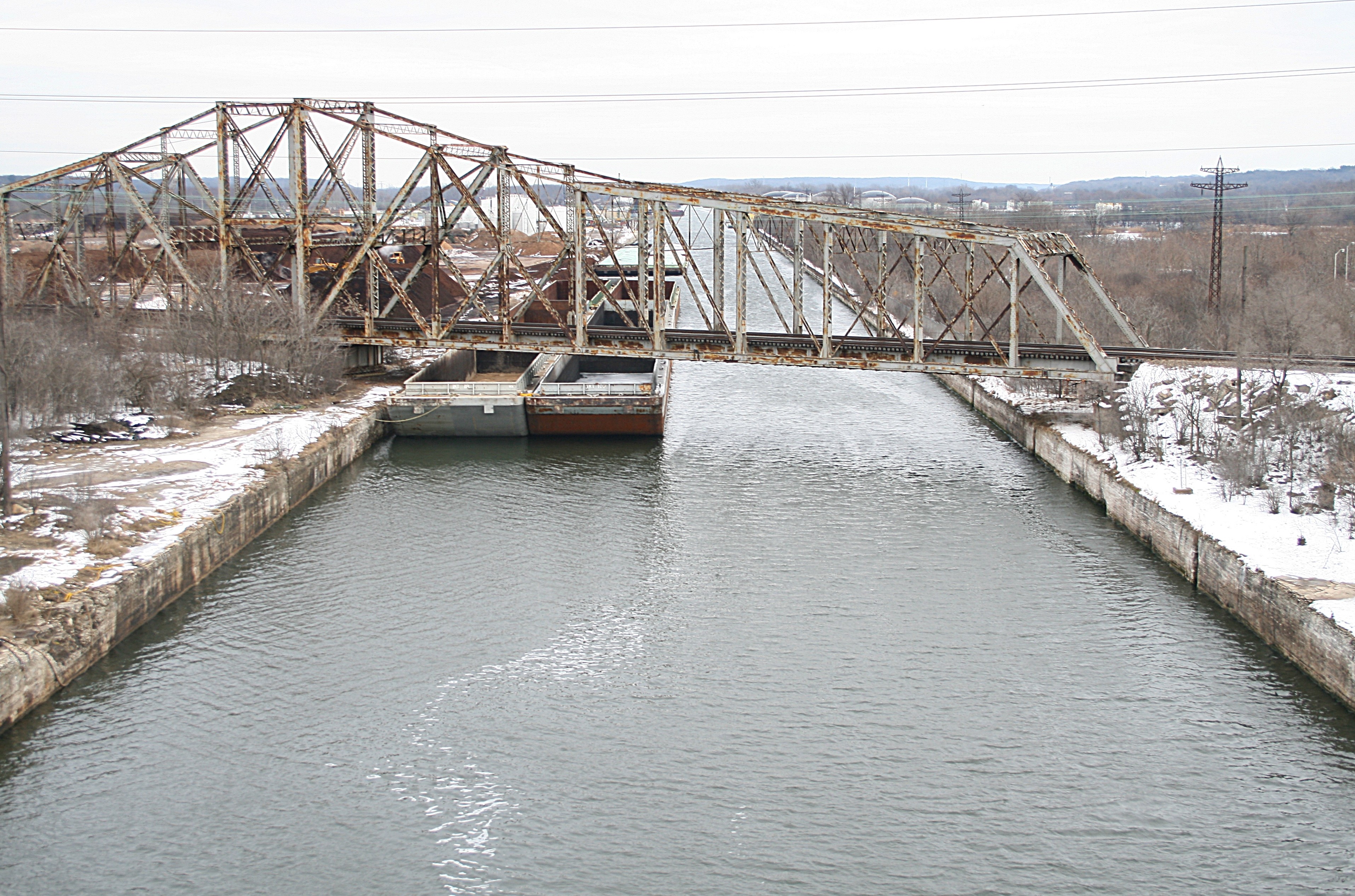 Chicago_Sanitary_and_Ship_Canal-2010-01-23-1