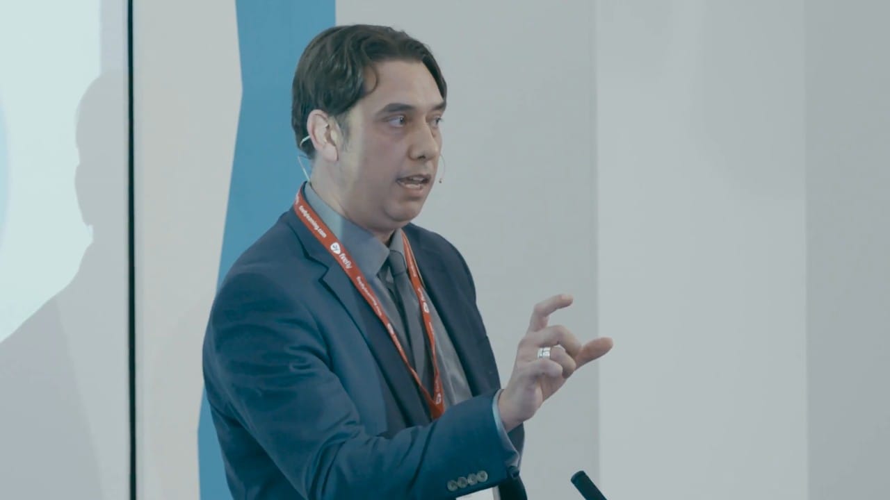 Elliott King on intelligent interfaces, BETT 2017 Elliott King describing intelligent interfaces and semantic questions at BETT 2017