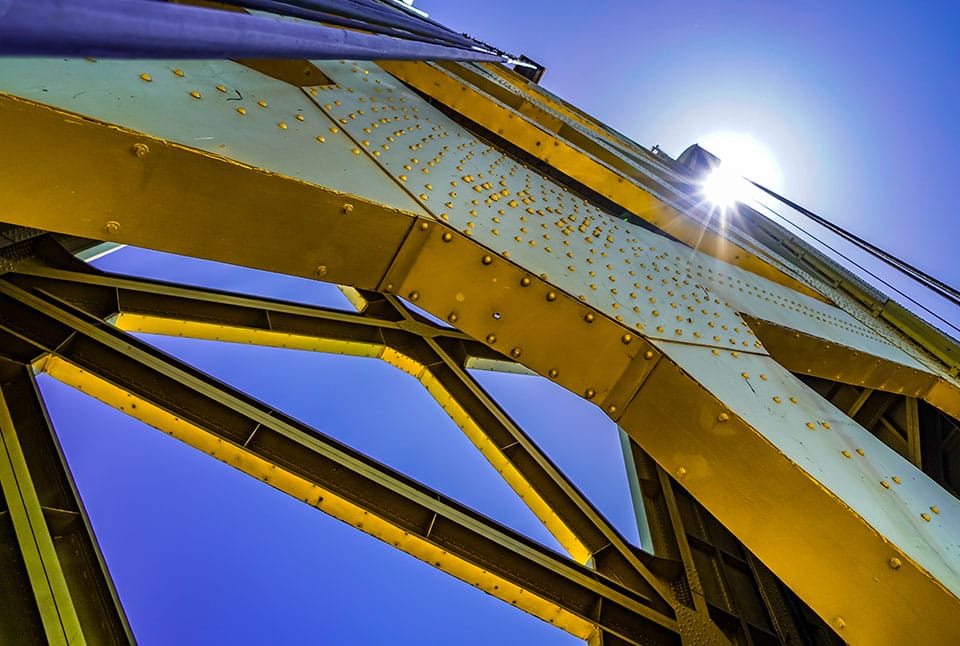 Truss bridge for Sacramento's Tower Bridge