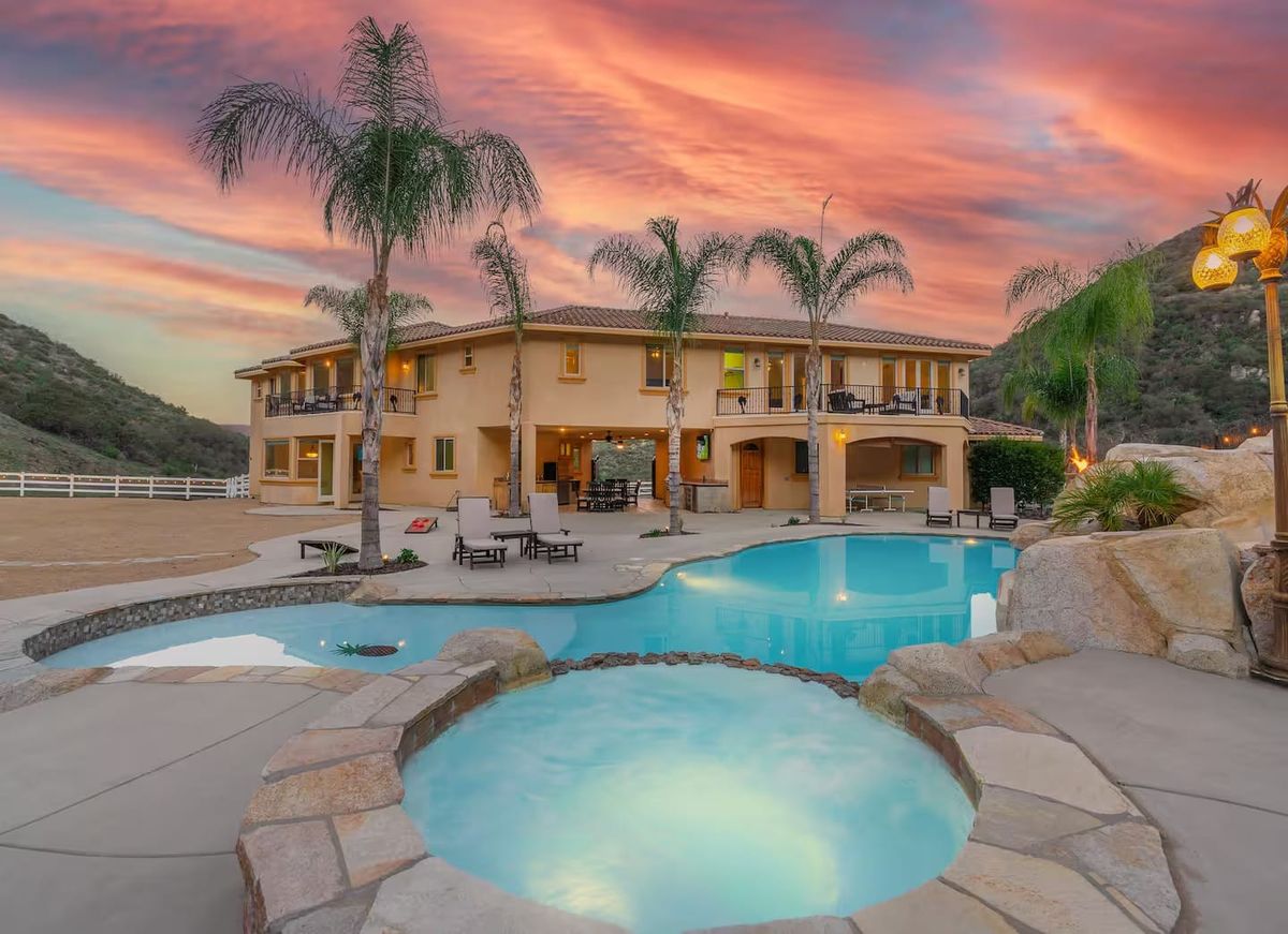 What is an Estate Wedding? A Comprehensive Guide