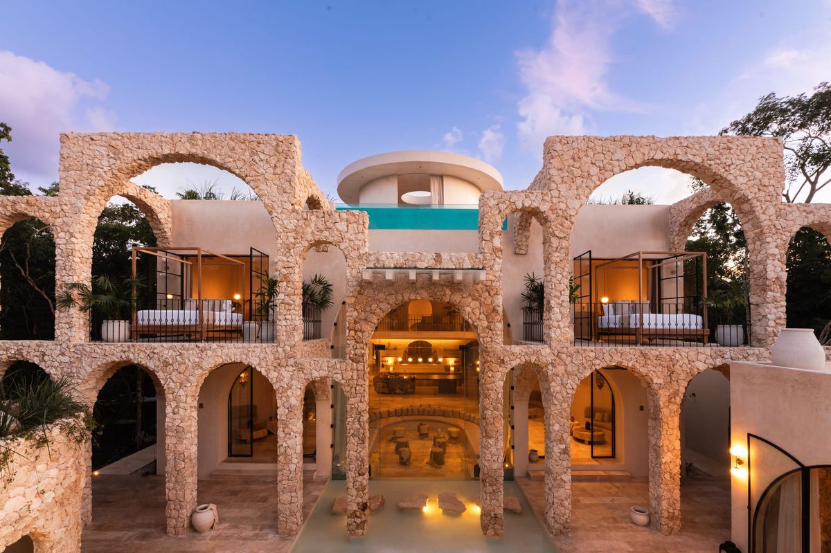 Why Estate‑Style Weddings Are Taking Over (and How WedStay Makes Them Even Better)