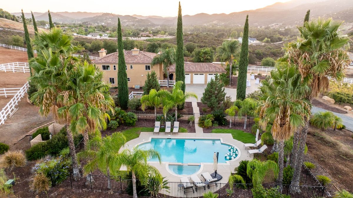 Tuscan Vineyard Equestrian Villa: Temecula’s Rolling Hills