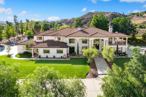 10 Easy Ways to Transform Your Estate‑Style Property for a Dream Wedding: A Bride’s Ultimate DIY Décor Guide