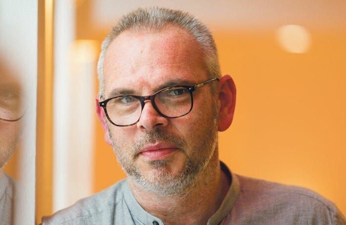 Digital adventures. A guide to creating new worlds.