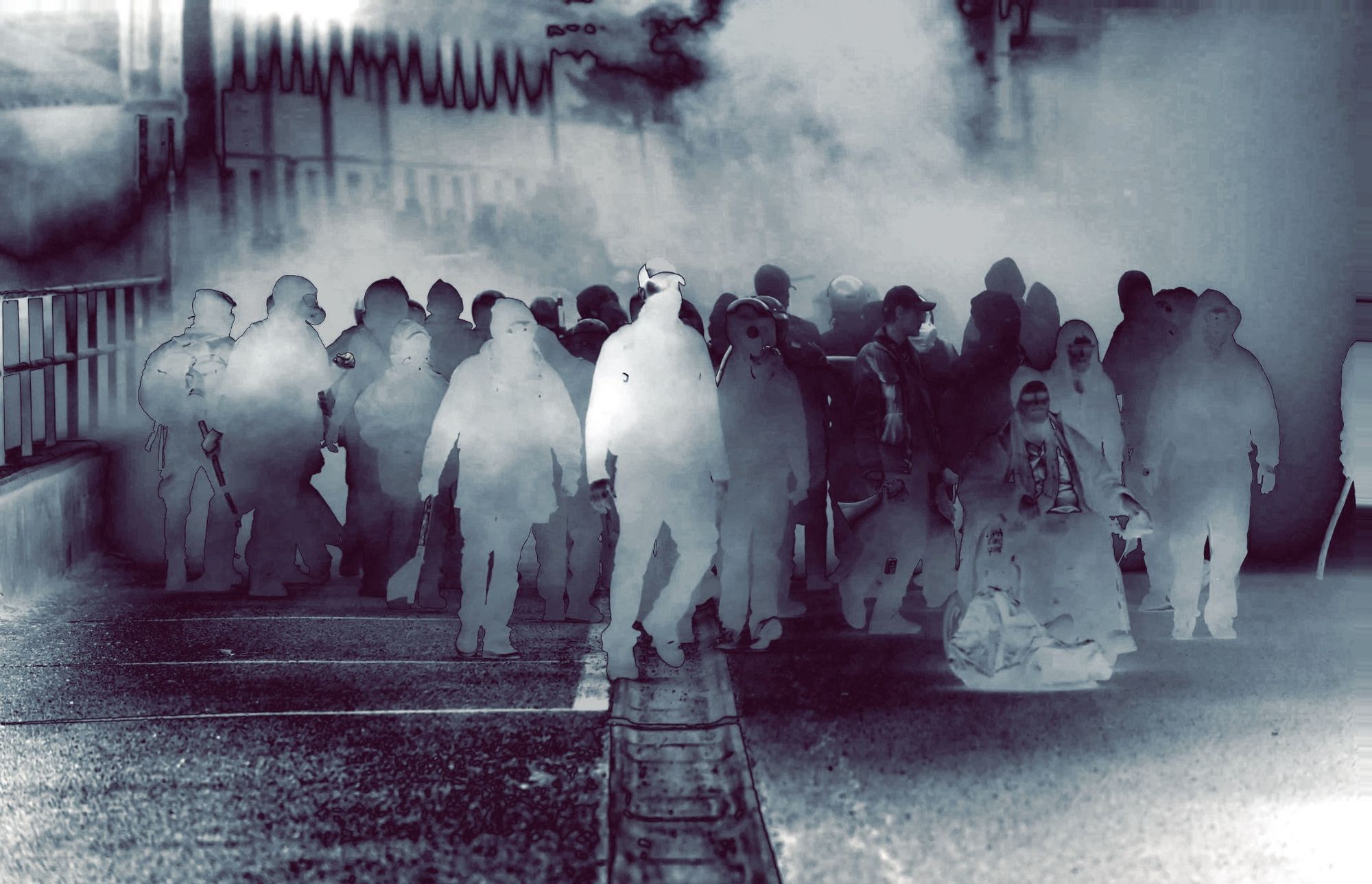 Una manifestazione anarchica al Brennero.
