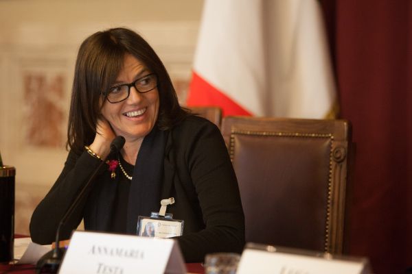 Anna Masera, public editor o private editor?