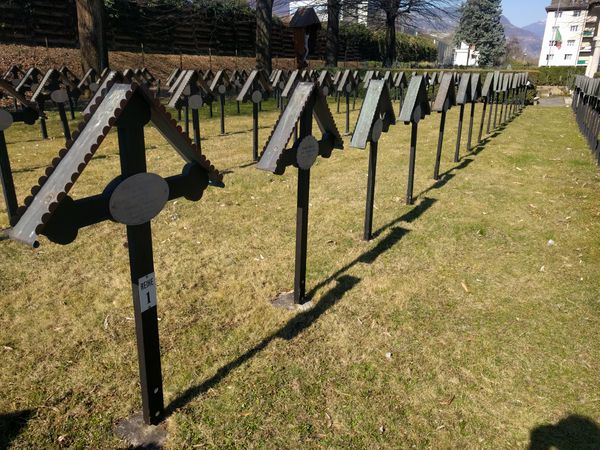 Taccuino degli appunti - una croce al cimitero