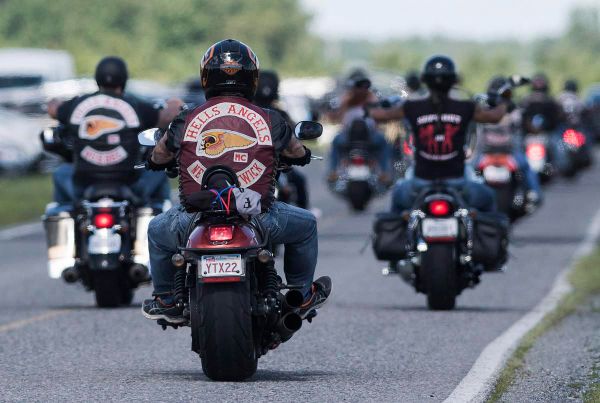 Cronache - Racconti Di Ieri e Di Oggi S01 E06 Bikers, Tra Delitto e Castigo