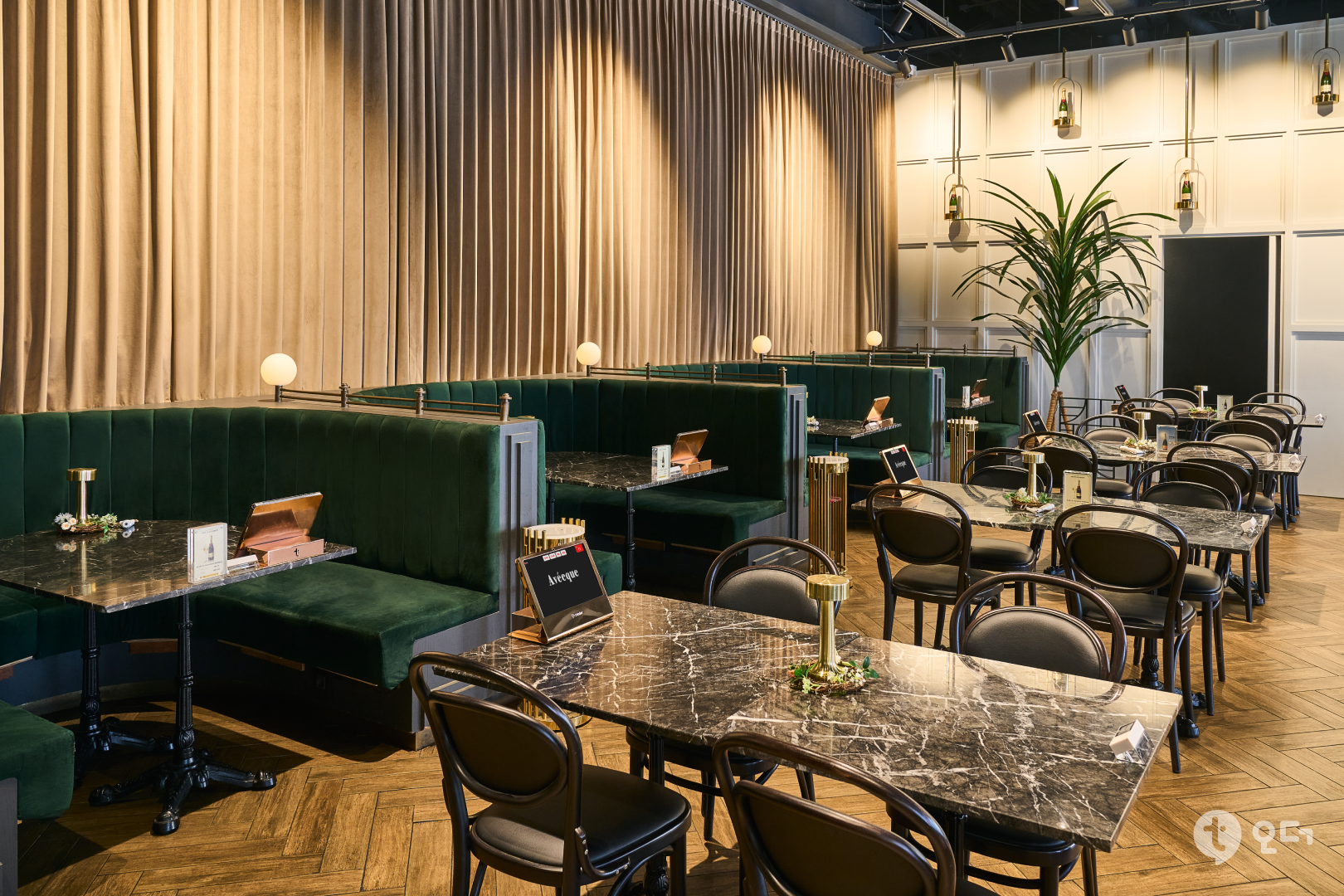 티오더 매장 가이드 설치 사례 아베크 청담 6