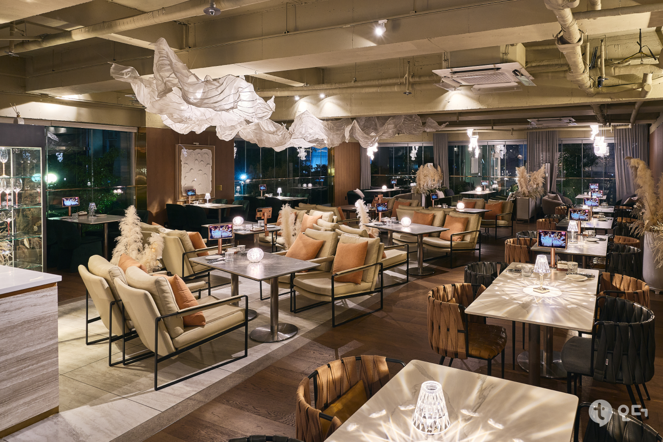 티오더 매장 가이드 설치 사례 포레스트 청담 2