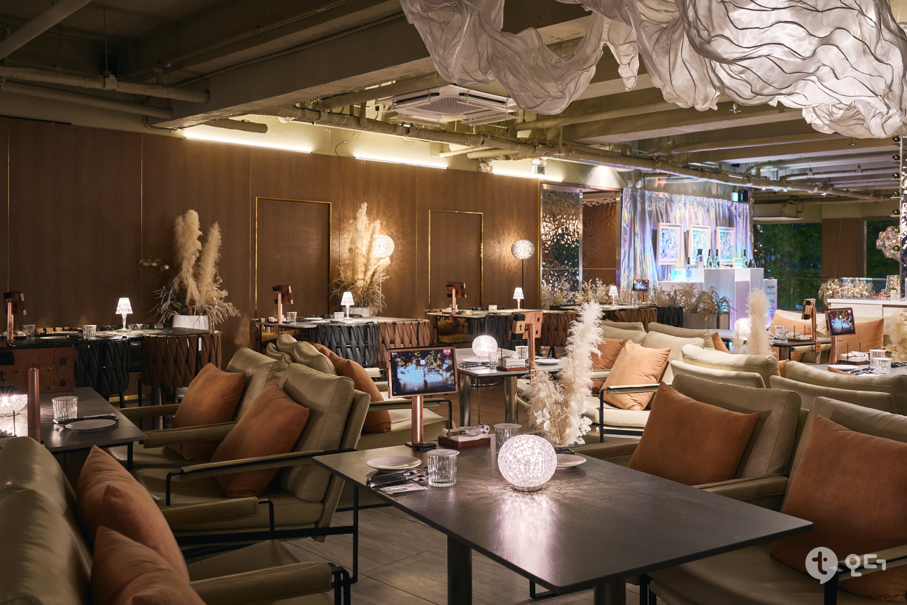 티오더 매장 가이드 설치 사례 포레스트 청담 4