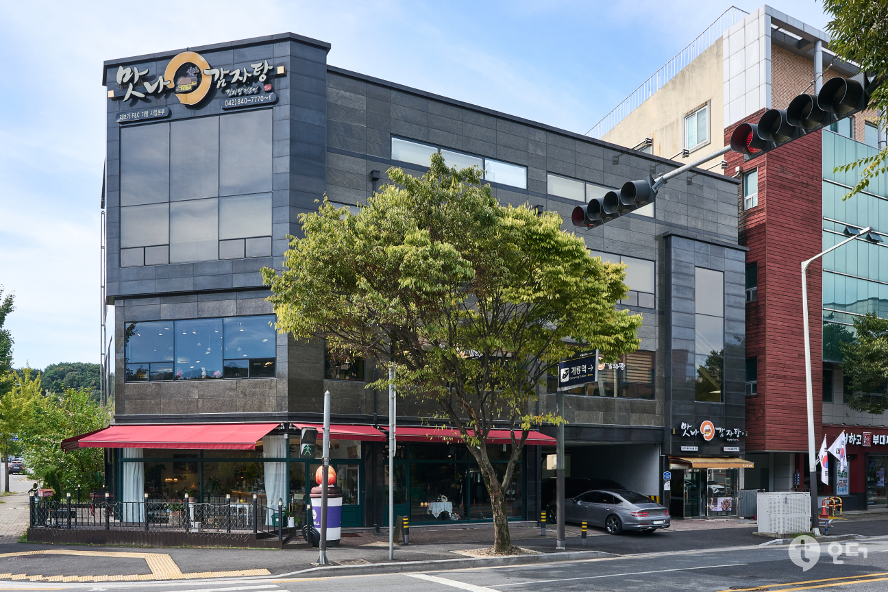 티오더 매장 가이드 설치 사례 맛나감자탕 1