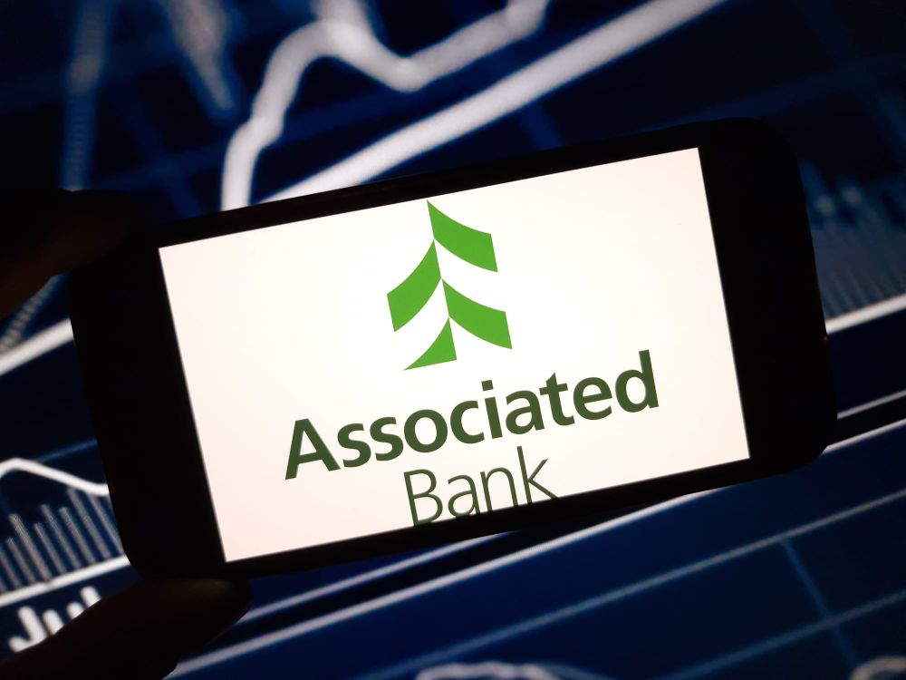 Associated Bank Announces USD 604 Million Acquisition of American National Corporation in Midwest Push