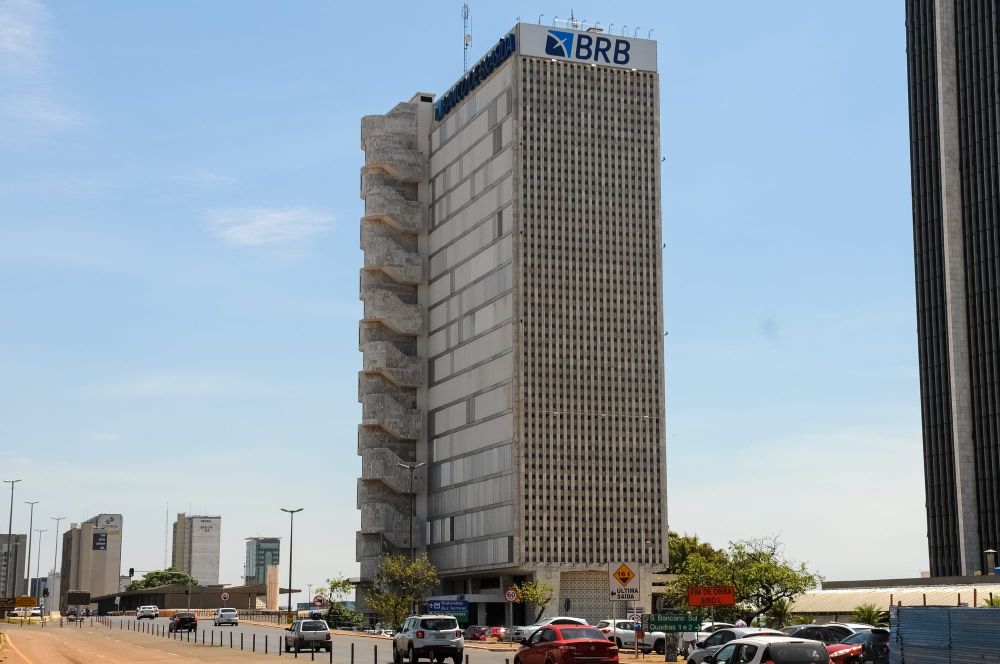 Brazil's BRB Awaits Central Bank and CADE Approval for Banco Master Acquisition