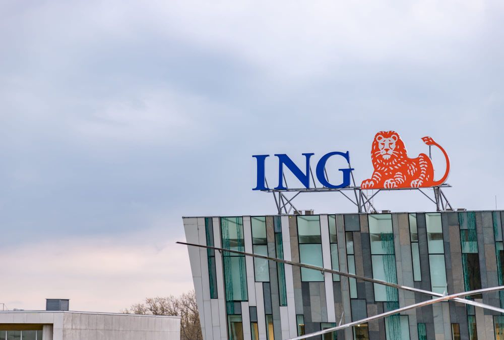 ING Group agrees to buy 40% stake in Spain's Singular Bank from Warburg Pincus