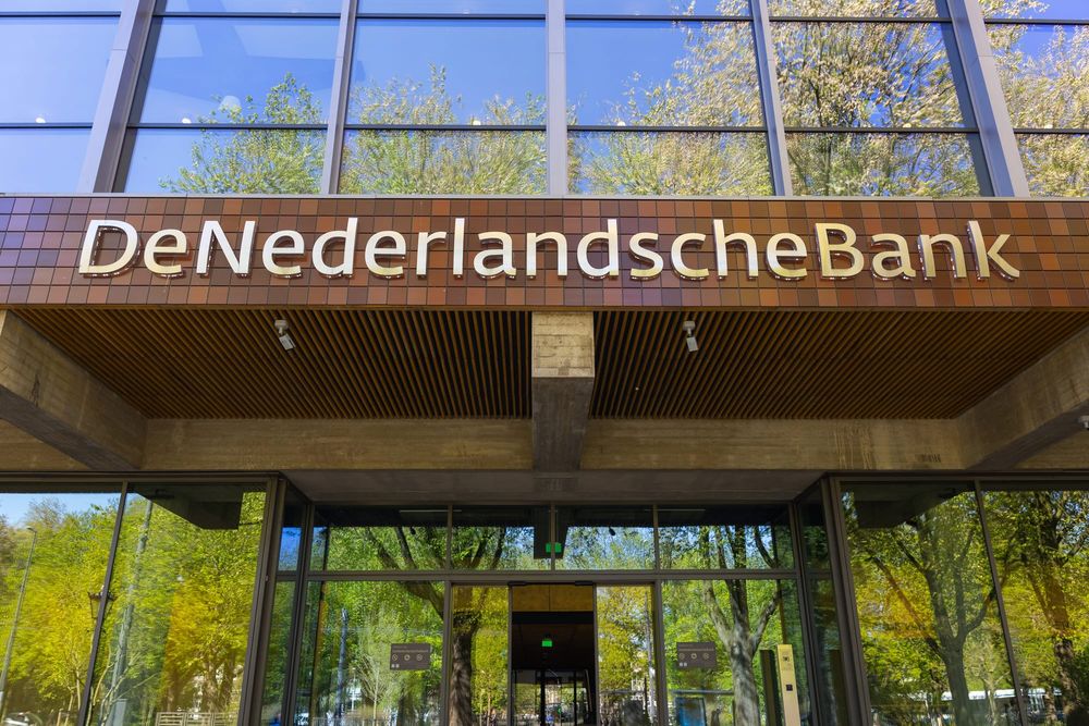 Qivalis won Dutch electronic-money authorisation for planned euro stablecoin launch