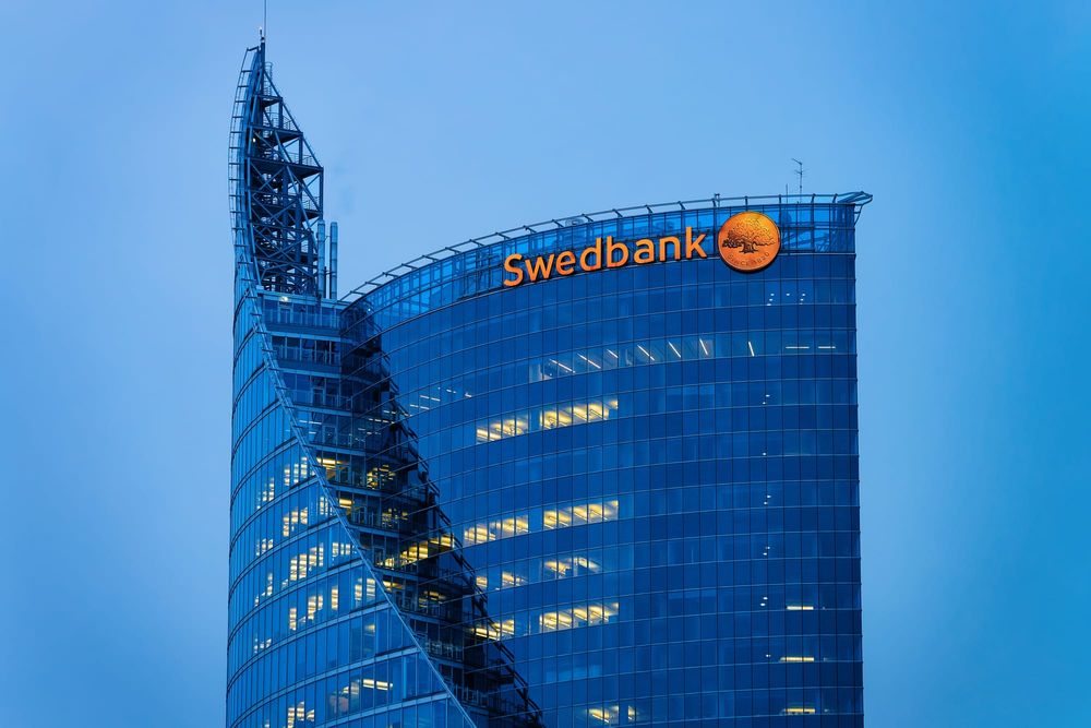 Sweden's Swedbank reports Q2 net profit of SEK 7.2 billion with adjusted ROE of 15.5%