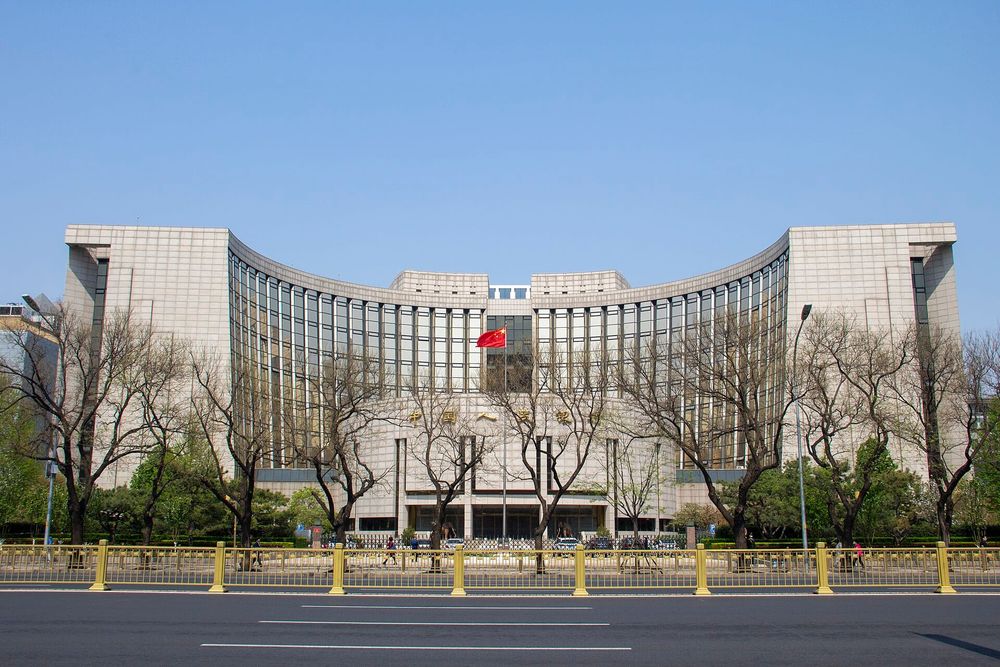PBOC approves Visa unit's bid to prepare a bank card clearing institution in China