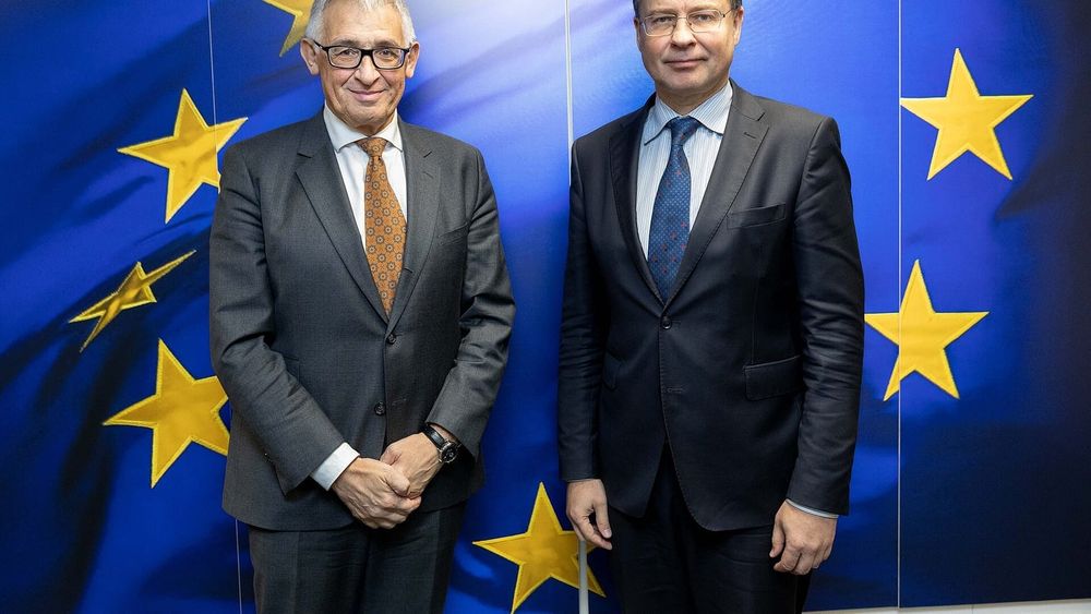 ECB's Cipollone says banks have important role in tokenised markets, citing three risks