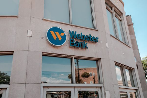 Santander's $12 Billion Webster Bid Signals U.S. Banking Ambitions