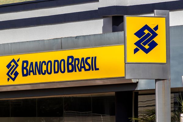 Caixa Employees Launch Open-Ended National Strike as Banco do Brasil Faces Partial Shutdown