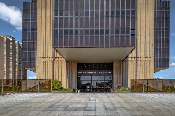 Brazil Central Bank Cut Selic 25 Basis Points to 13.75%