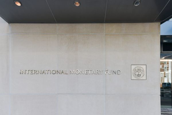 IMF Urged Lebanon to Protect Depositors Before Sharing Banking Sector Losses