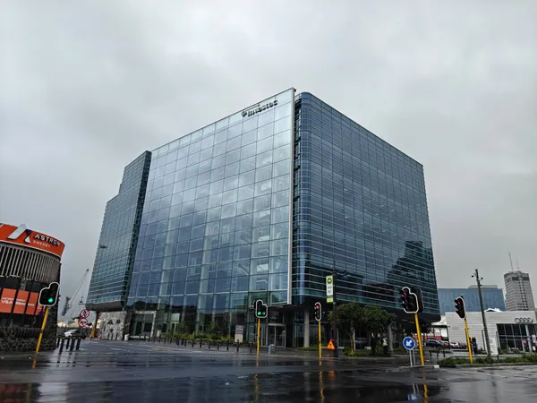 Investec tweaks airport lounge access rule for Private Bank clients