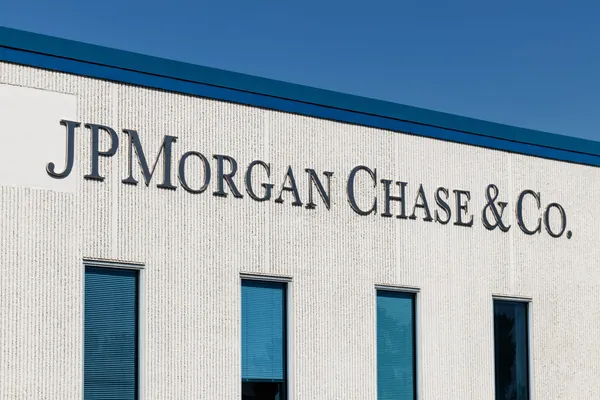 JPMorgan deploys AI-powered robots to automate cheque processing at lockbox site