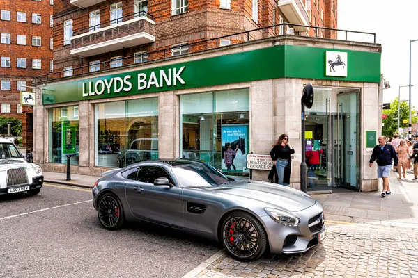 UK's Lloyds Banking Group H1 2026 statutory pre-tax profit rises 23% to £4.29 billion