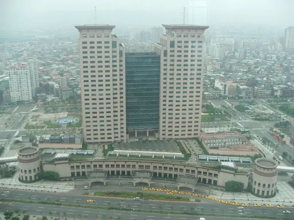 Taiwan FSC Fines Cathay United Bank NT$12 Million for Credit Card Internal Control Deficiencies
