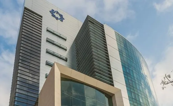 Davr Bank puts rebranding and board overhaul to shareholders