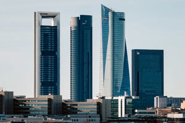 Spain amended financial rules covering bank resolution and deposit guarantees