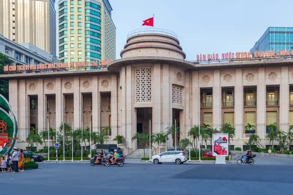 Vietnam’s central bank set phased Basel III liquidity rules for lenders