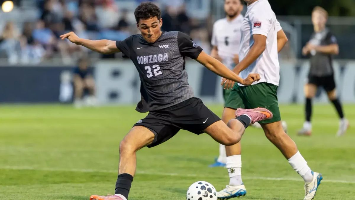 CT United FC Signs Robbie Mora Post feature image