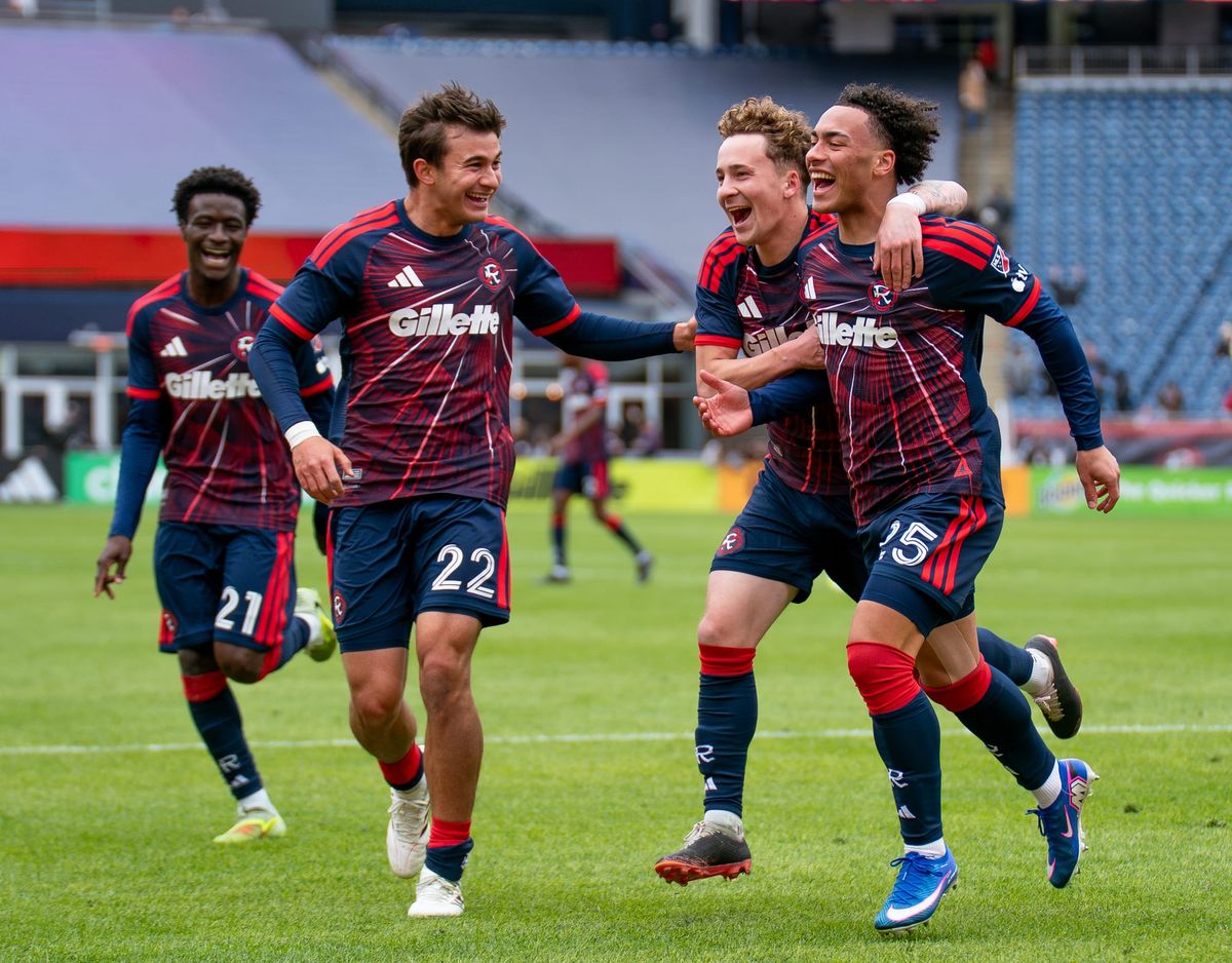 Peyton Miller Discusses Playing For His Hometown Club, World Cup Ambitions, And European Interest Post feature image