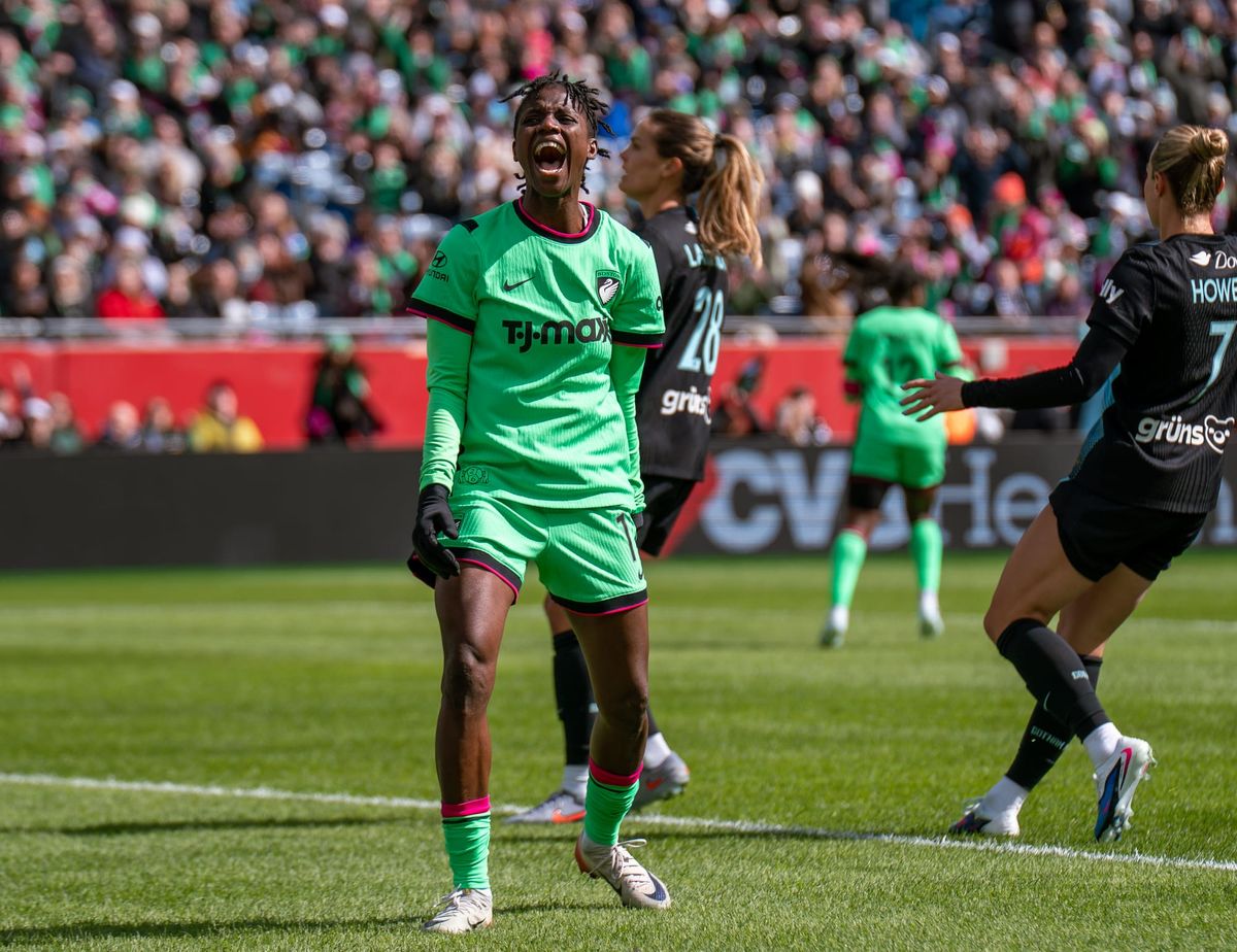Aïssata Traoré Named to NWSL Best XI Post feature image