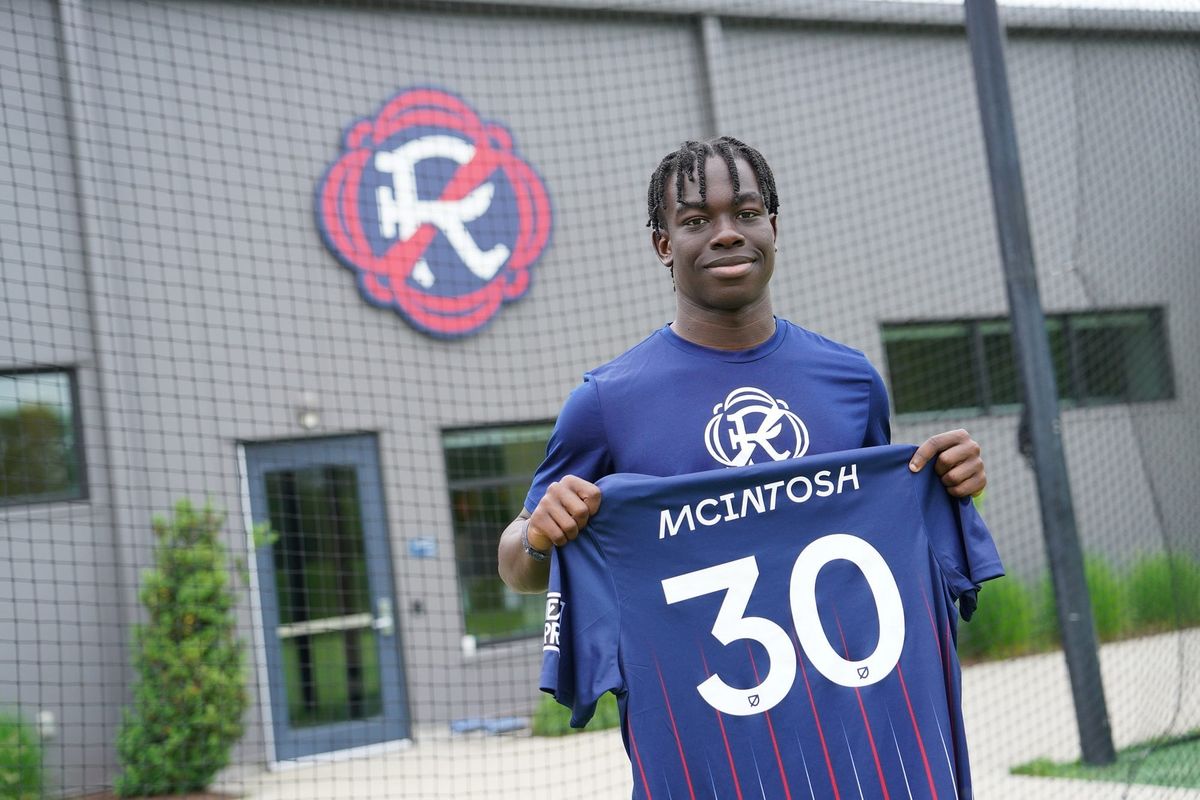 Revolution II Sign Damario McIntosh Post feature image