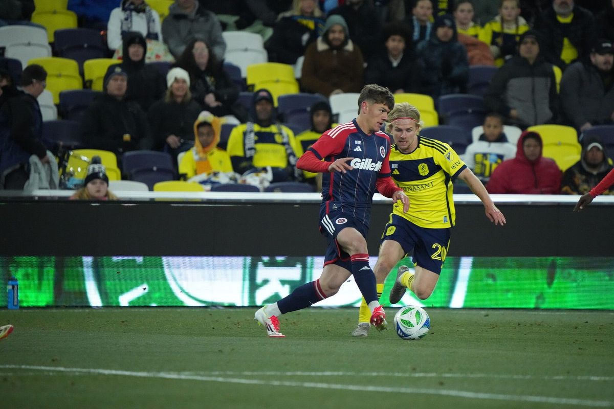 Revolution Notebook: Feingold, Oyriwoth, And Donuts Post feature image