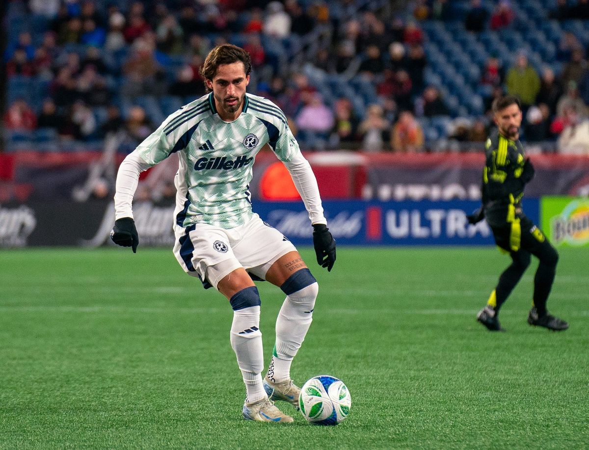 Leo Campana Ready To Score For The Revolution After Dealing With Injuries Post feature image