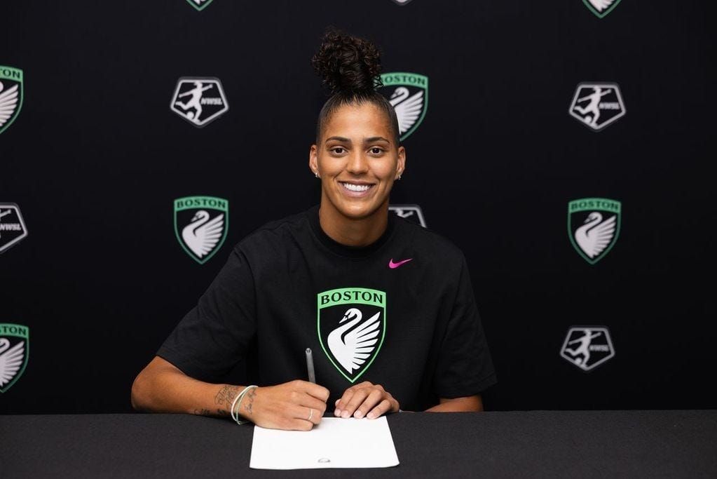 Boston Legacy FC Acquires Brazilian Forward Post feature image