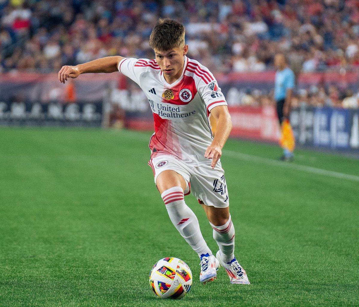 Esmir Bajraktarevic's Historic Transfer  Post feature image