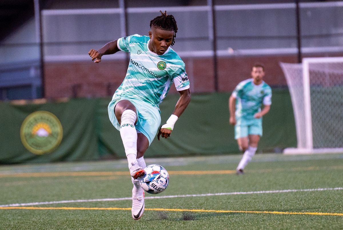Look Good Play Good: Xavi O'Neil Bringing Style To Vermont Post feature image